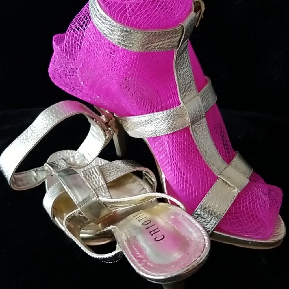 Heels - Picture 6 of 6